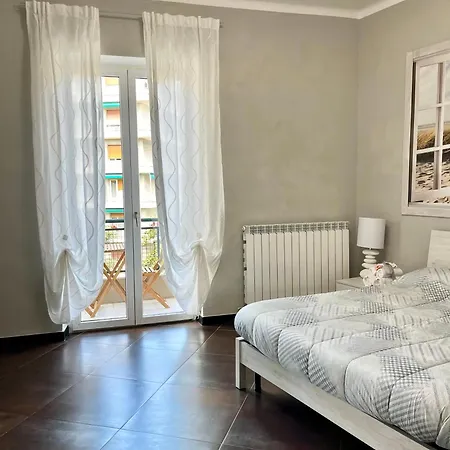 Le Crudi Pegli Apartment